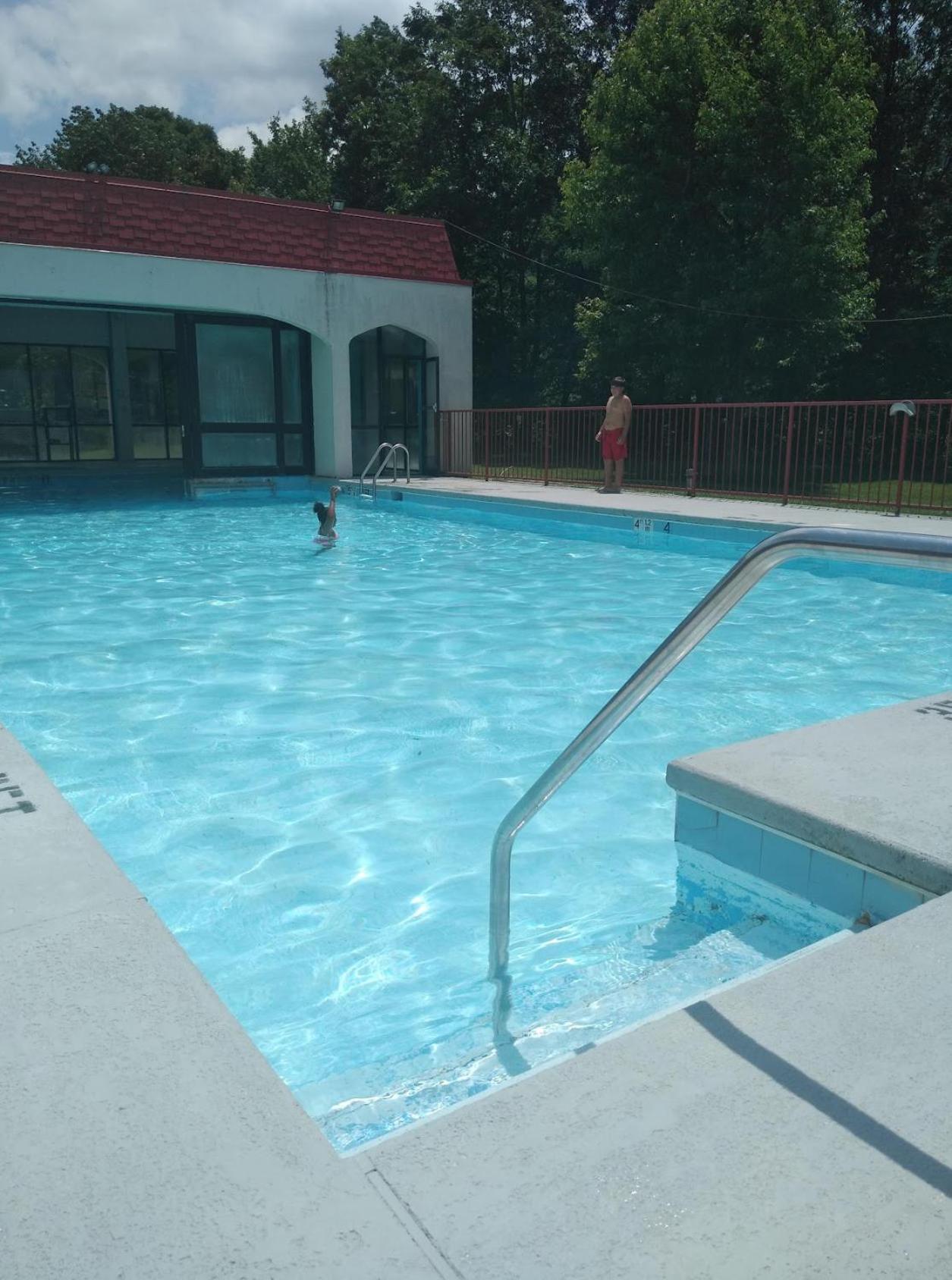 Econo Lodge Inn&Suites - Norton Esterno foto