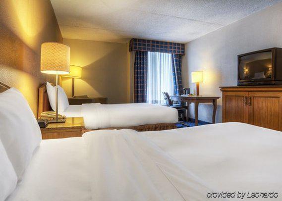 Econo Lodge Inn&Suites - Norton Esterno foto