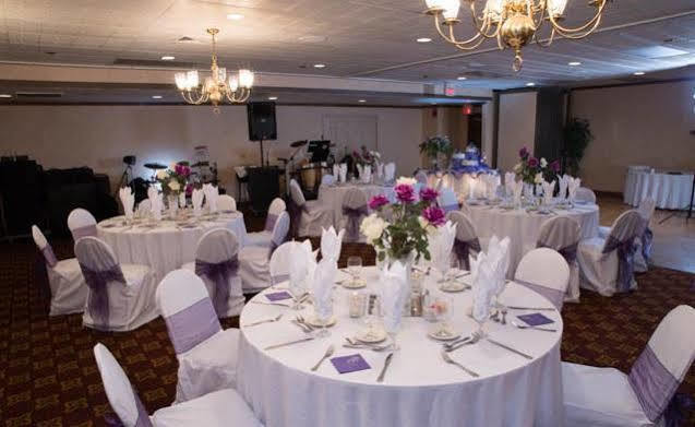 Econo Lodge Inn&Suites - Norton Esterno foto